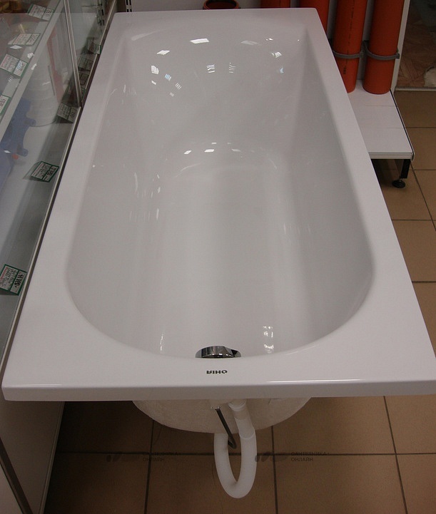 Комплект Riho Miami 170 акриловая ванна